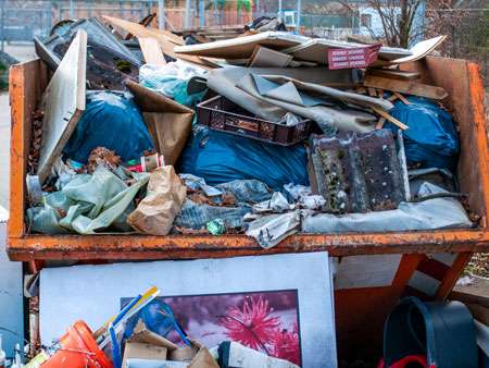 Container für Baumischabfall